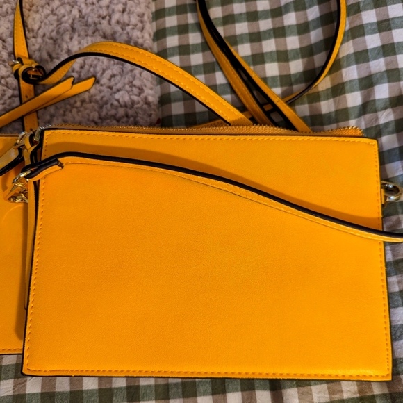 Dixie Crossbody - Picture 5 of 5